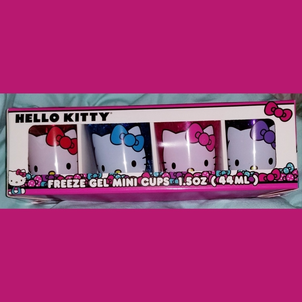 BNIB Authentic Licensed Hello Kitty Shot Glasses